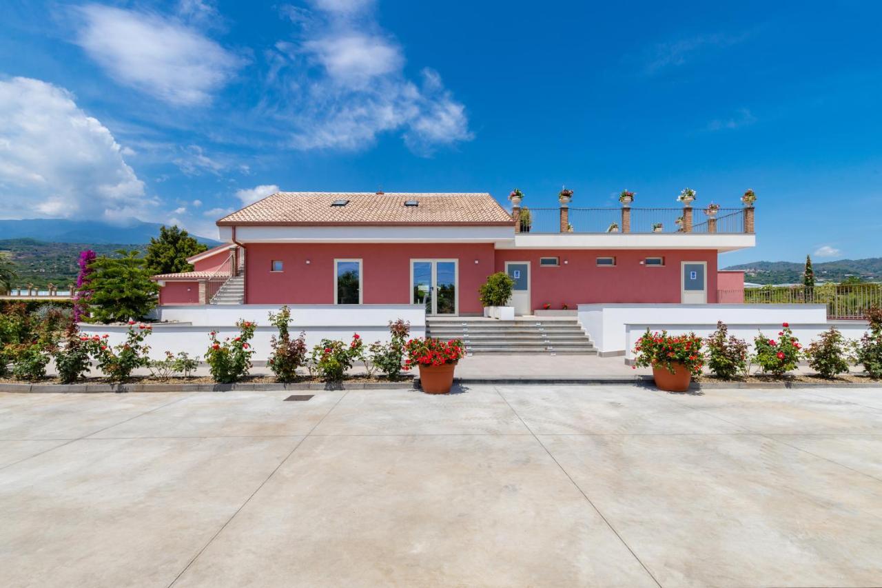 Dipladenia Garden Country Resort Mascali Exterior foto
