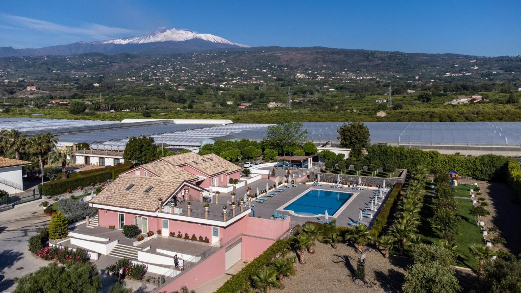 Dipladenia Garden Country Resort Mascali Exterior foto
