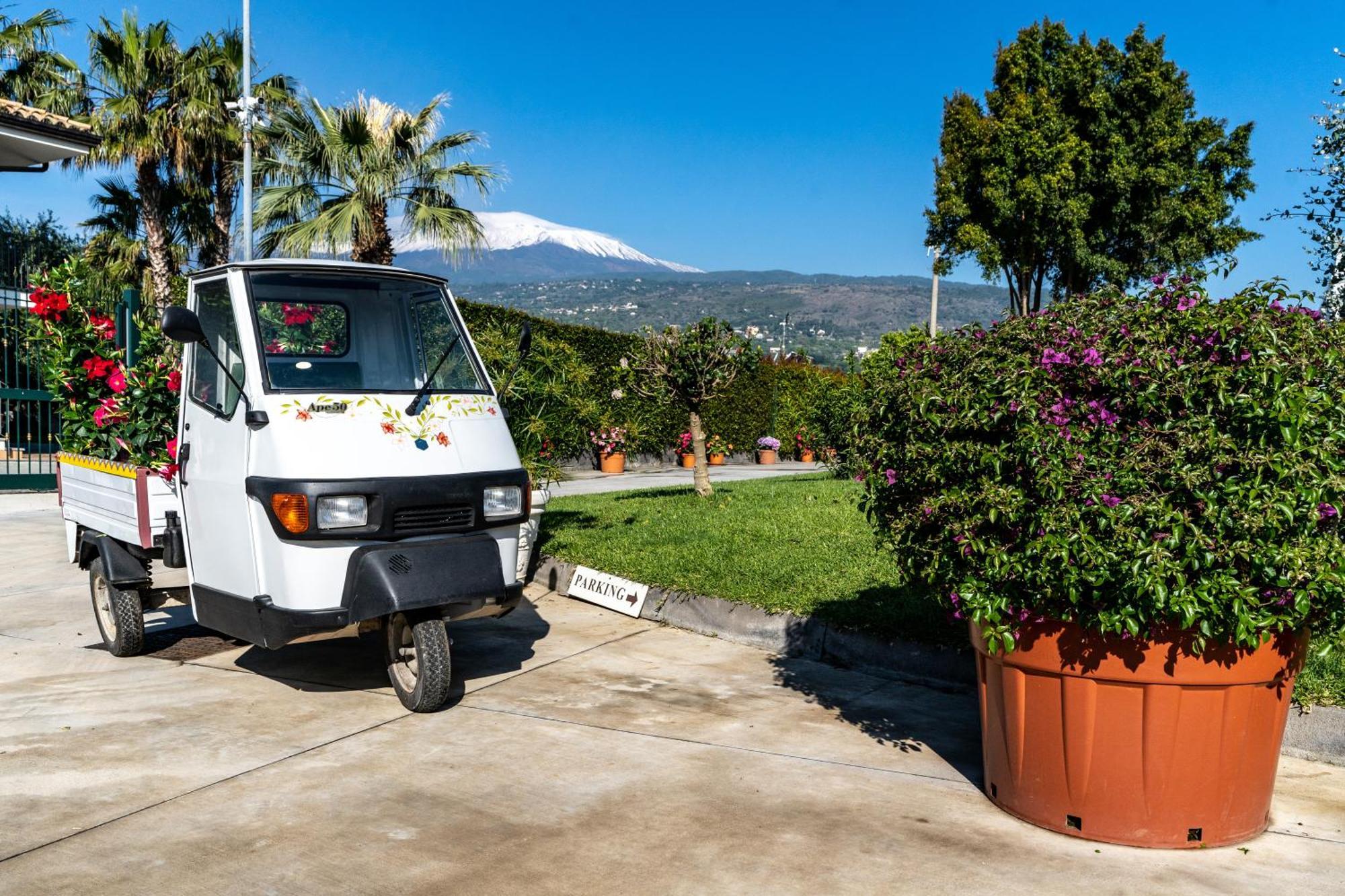 Dipladenia Garden Country Resort Mascali Exterior foto
